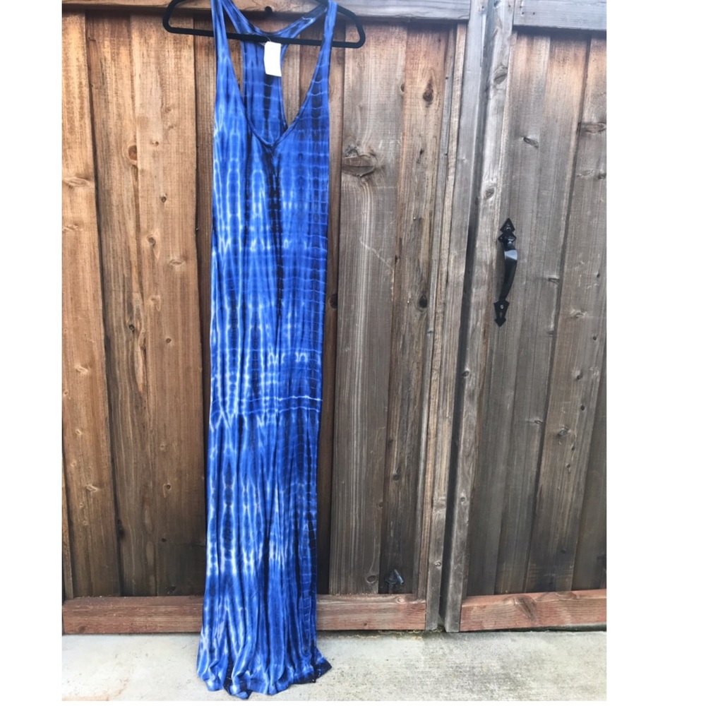 A Pea in the Pod tie-dye maxi maternity dress